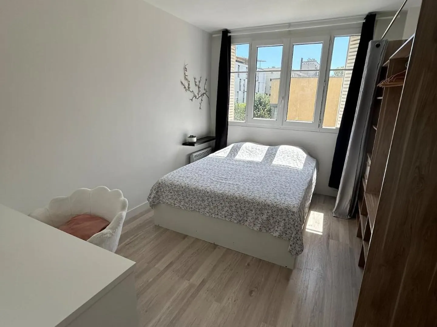 Suite Aurai Lyon 0*,